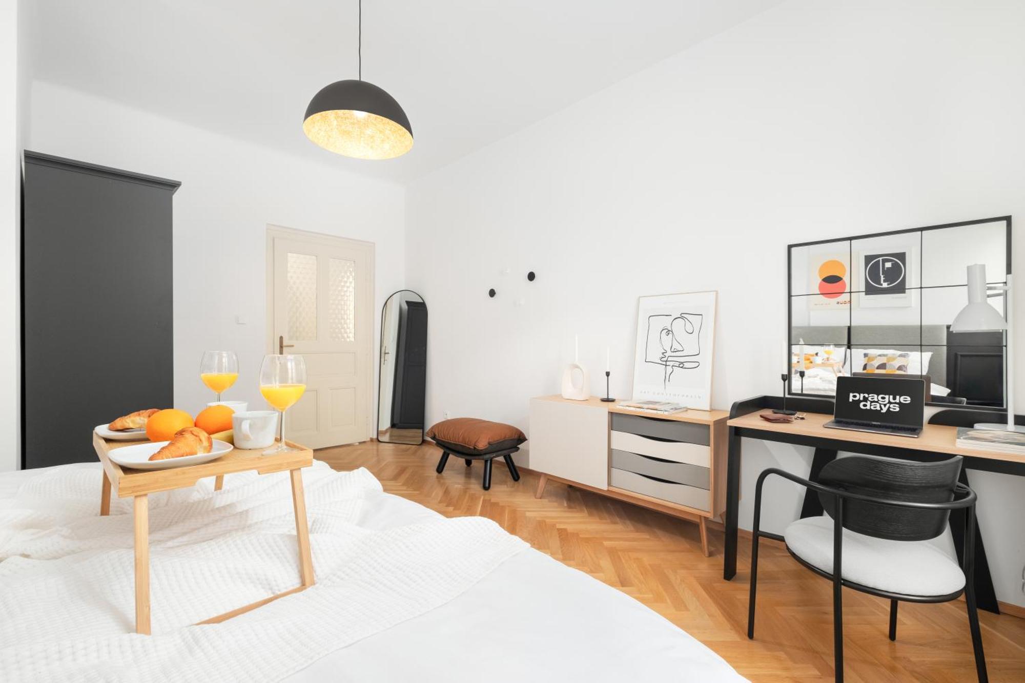 Stru House By Prague Days - Luxurious Apartments Next To National Theatre Buitenkant foto