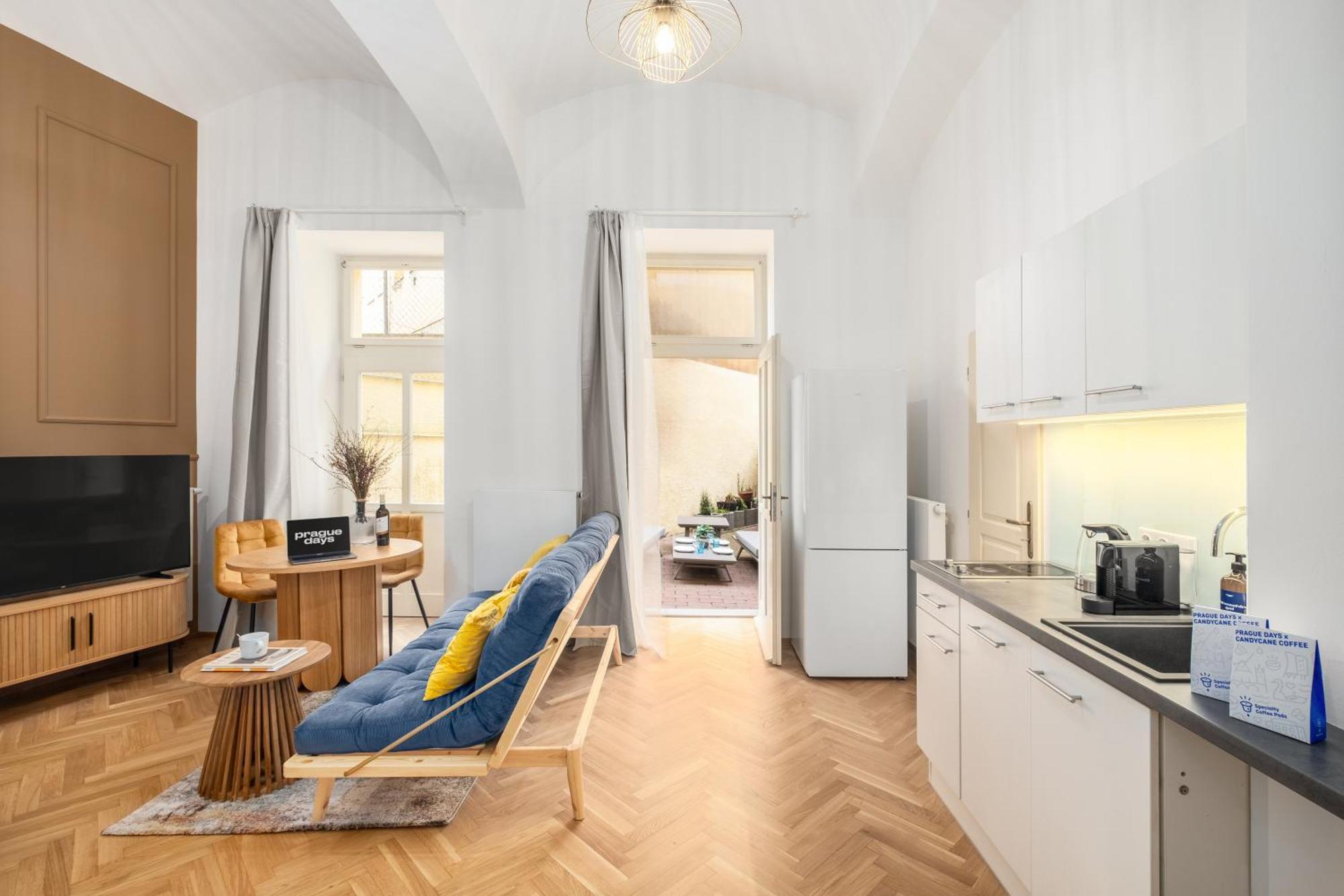 Stru House By Prague Days - Luxurious Apartments Next To National Theatre Buitenkant foto