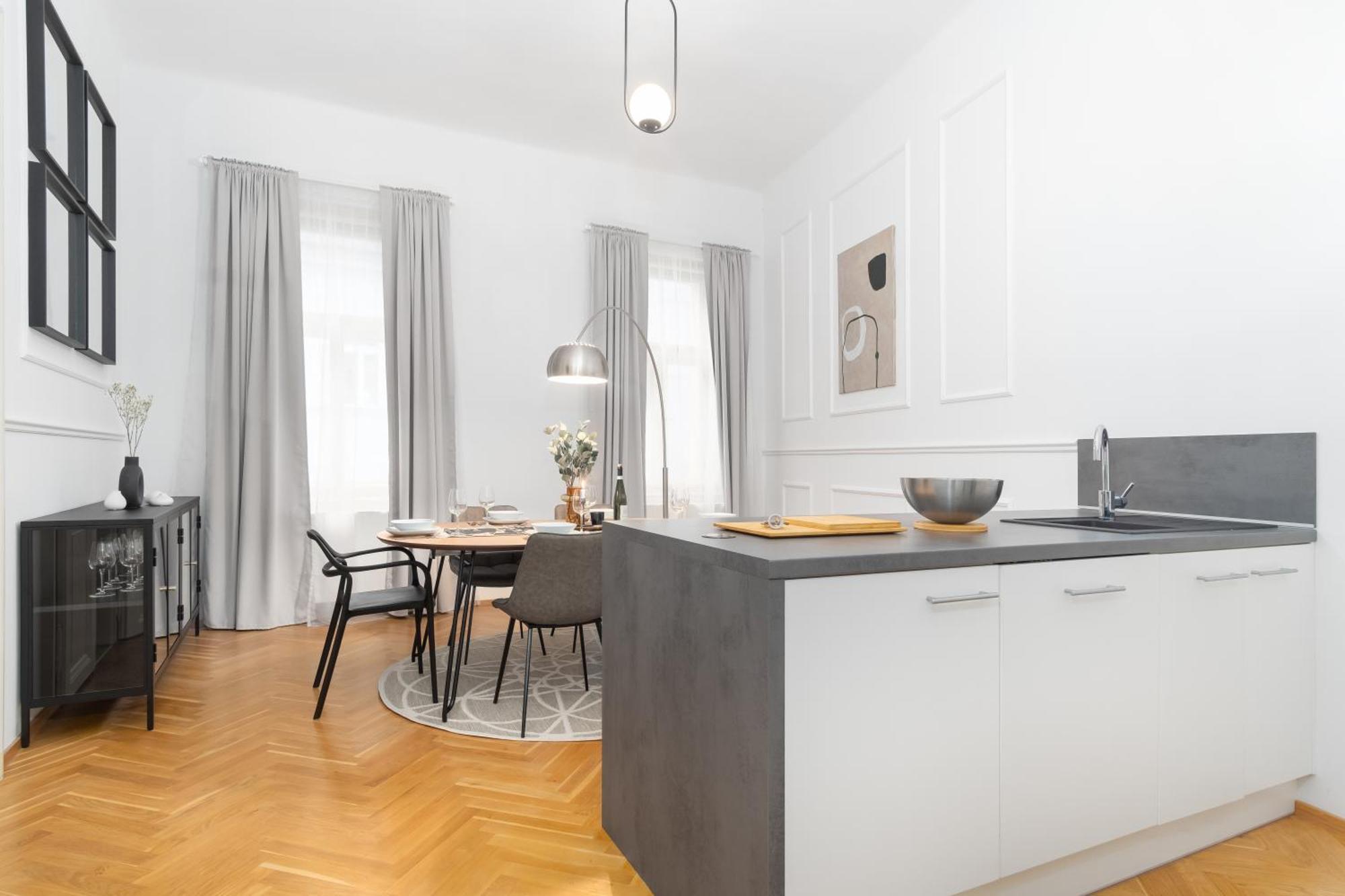 Stru House By Prague Days - Luxurious Apartments Next To National Theatre Buitenkant foto